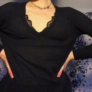 ANTHROPOLOGIE v-neck T-shirt